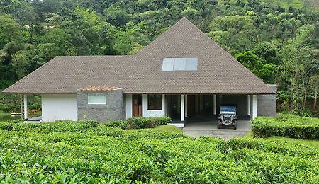 Готель Silver Oak Plantation Bungalow Udumbanshola Екстер'єр фото